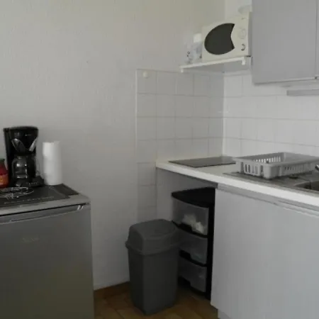 Sete, 1 Piece, 4 Personnes - Fr-1-338-322 * Sète